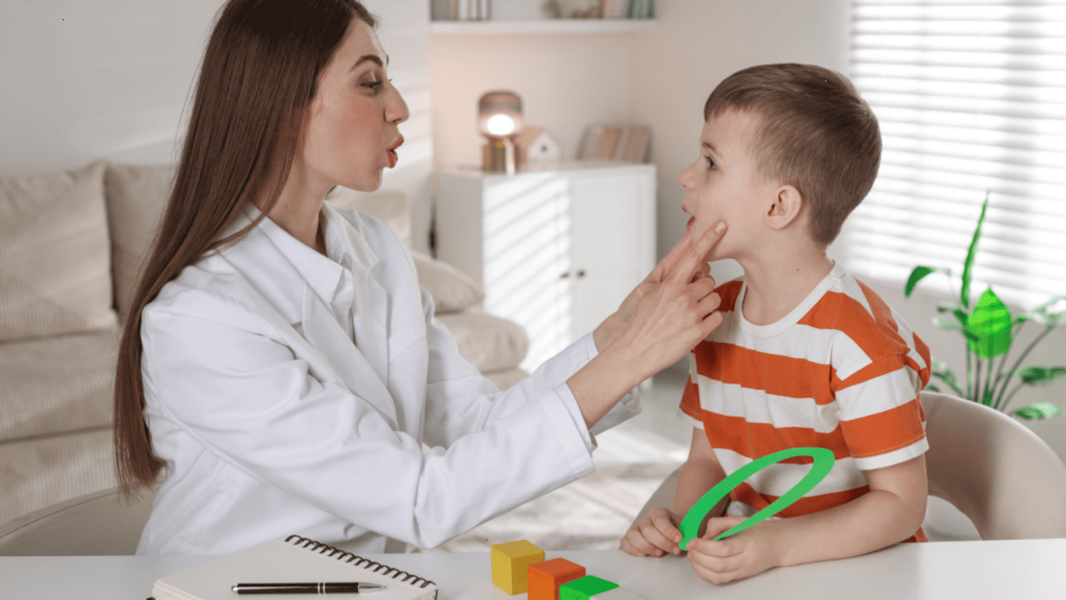 Acompañamiento familiar en terapia de lenguaje infantil